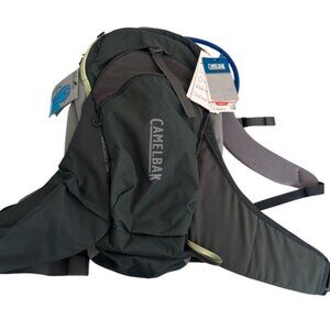CamelBak Women's Black and Gray Hydration Pack